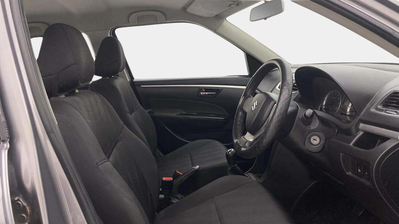 2014 Maruti Swift VXI, Petrol, Manual, 55,789 km, Right Side Front Door Cabin