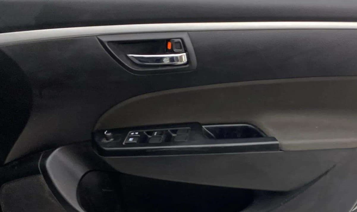 2014 Maruti Swift VXI, Petrol, Manual, 55,789 km, Driver Side Door Panels Control
