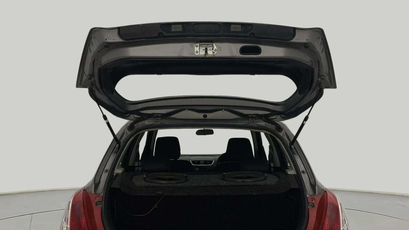 2014 Maruti Swift VXI, Petrol, Manual, 55,789 km, Boot Door Open