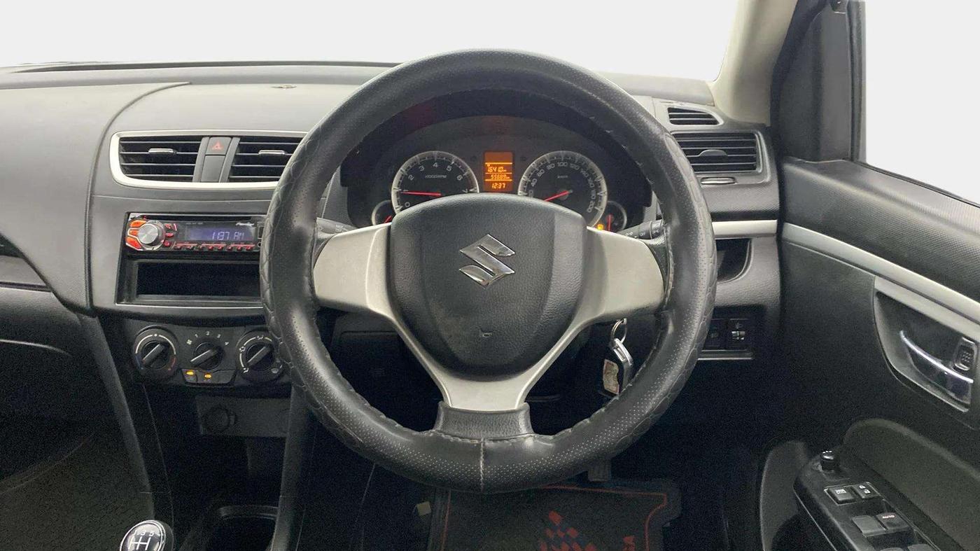 2014 Maruti Swift VXI, Petrol, Manual, 55,789 km, Steering Wheel Close Up
