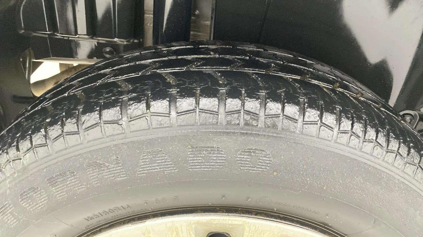 2014 Maruti Swift VXI, Petrol, Manual, 55,789 km, Right Rear Tyre Tread