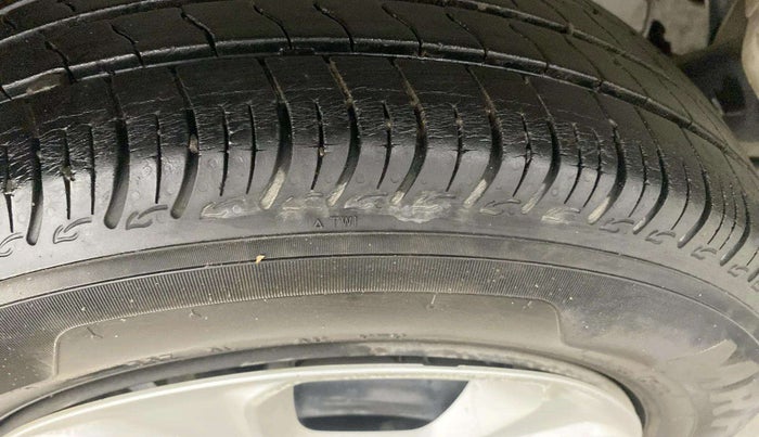 2019 Maruti S PRESSO VXI PLUS AMT, Petrol, Automatic, 22,864 km, Right Rear Tyre Tread