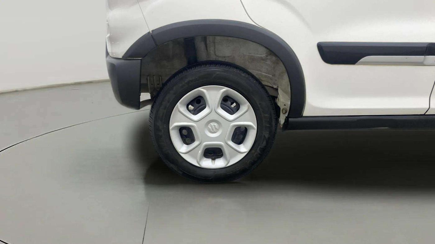 2019 Maruti S PRESSO VXI PLUS AMT, Petrol, Automatic, 22,864 km, Right Rear Wheel