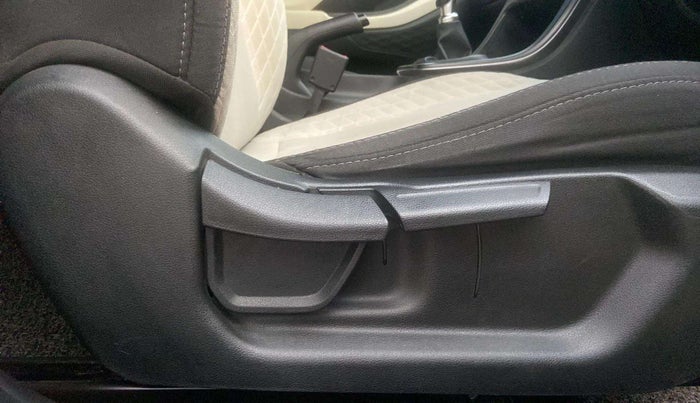 2021 Hyundai Creta SX EXECUTIVE 1.5 PETROL, Petrol, Manual, 36,317 km, Driver Side Adjustment Panel