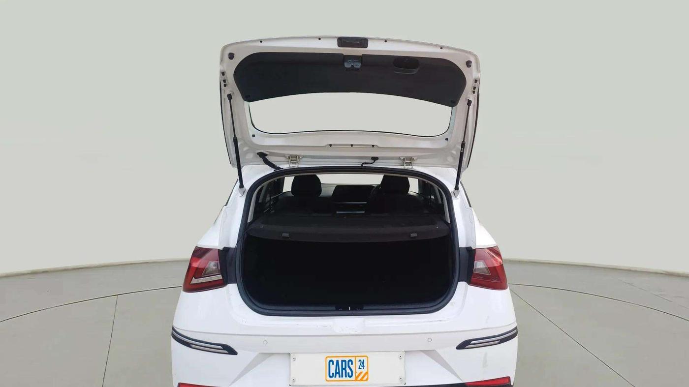 2020 Hyundai NEW I20 ASTA 1.2 MT, Petrol, Manual, 28,931 km, Boot Inside