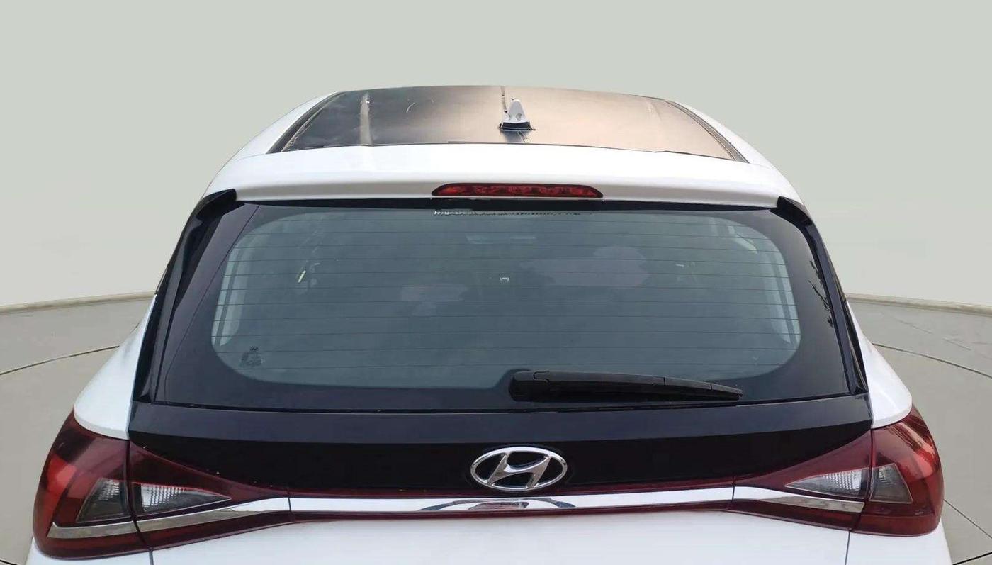 2020 Hyundai NEW I20 ASTA 1.2 MT, Petrol, Manual, 28,931 km, Rear Windshield