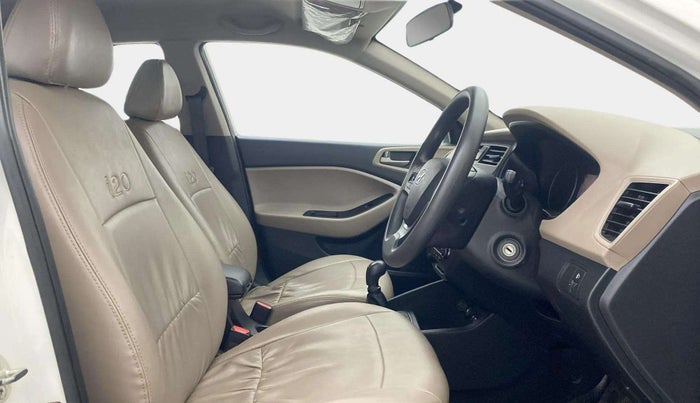 2018 Hyundai Elite i20 ASTA 1.2, Petrol, Manual, 43,312 km, Right Side Front Door Cabin