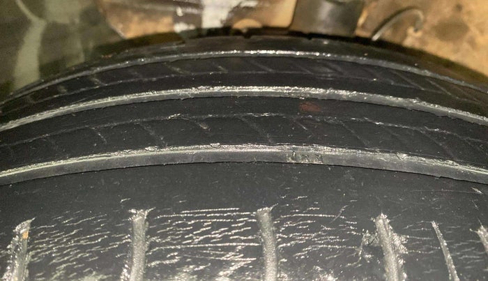 2018 Hyundai Elite i20 ASTA 1.2, Petrol, Manual, 43,312 km, Left Front Tyre Tread