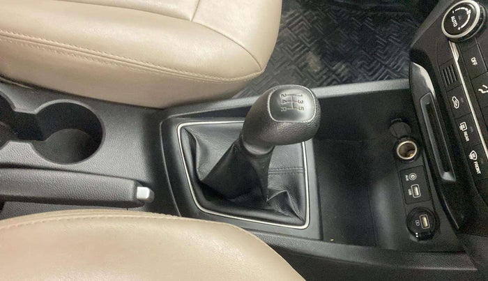 2018 Hyundai Elite i20 ASTA 1.2, Petrol, Manual, 43,312 km, Gear Lever