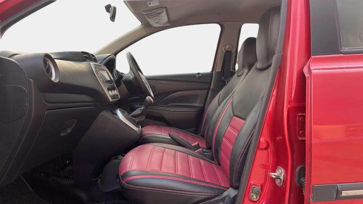 2020 Datsun Go T(O), Petrol, Manual, 17,668 km, Right Side Front Door Cabin