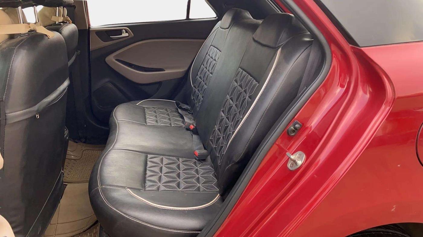 2019 Hyundai Elite i20 MAGNA PLUS 1.2, Petrol, Manual, 45,485 km, Right Side Rear Door Cabin
