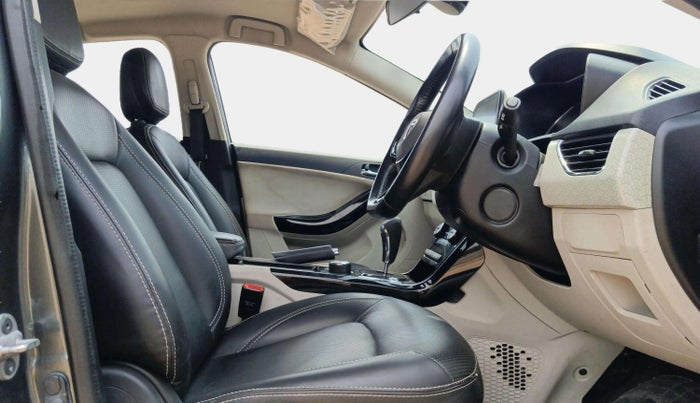 2023 Tata NEXON XZA PLUS SUNROOF PETROL, Petrol, Automatic, 61,256 km, Right Side Front Door Cabin