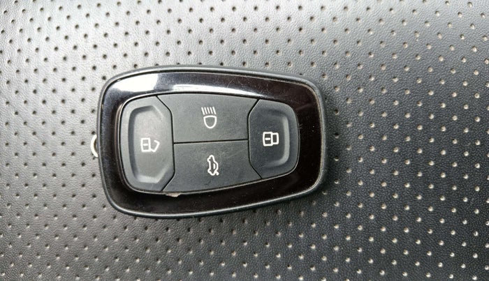 2023 Tata NEXON XZA PLUS SUNROOF PETROL, Petrol, Automatic, 61,256 km, Key Close Up