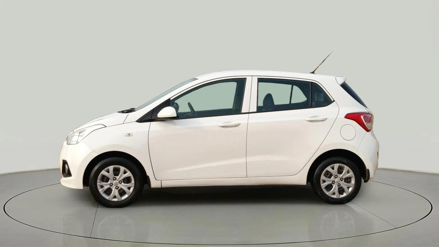 2016 Hyundai Grand i10 MAGNA 1.2 KAPPA VTVT, Petrol, Manual, 64,132 km, Left Side