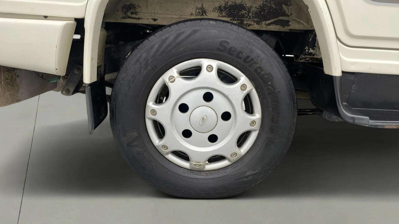 2022 Mahindra Bolero B6 (O), Diesel, Manual, 37,263 km, Right Rear Wheel