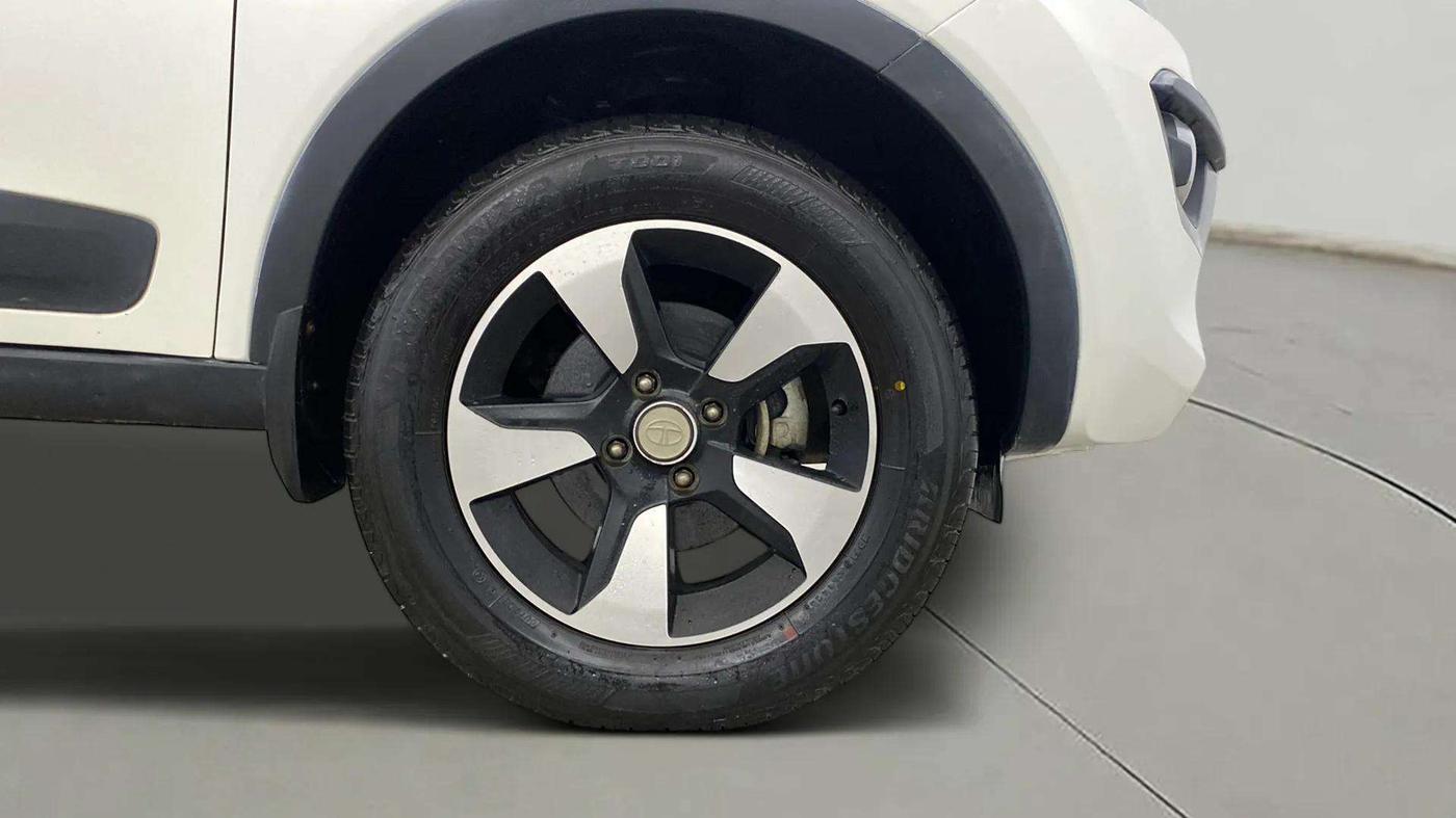 2019 Tata NEXON XZ PLUS PETROL, Petrol, Manual, 21,580 km, Right Front Wheel