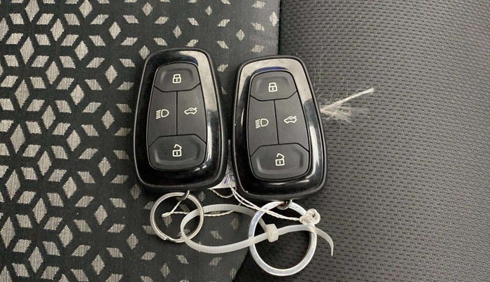 2019 Tata NEXON XZ PLUS PETROL, Petrol, Manual, 21,580 km, Key Close Up