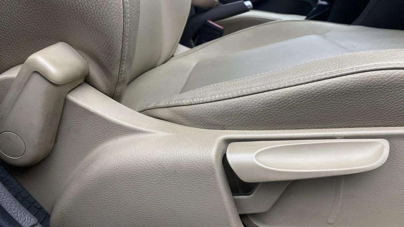2018 Volkswagen Vento 1.2 TSI HIGHLINE PLUS AT, Petrol, Automatic, 35,560 km, Driver Side Adjustment Panel