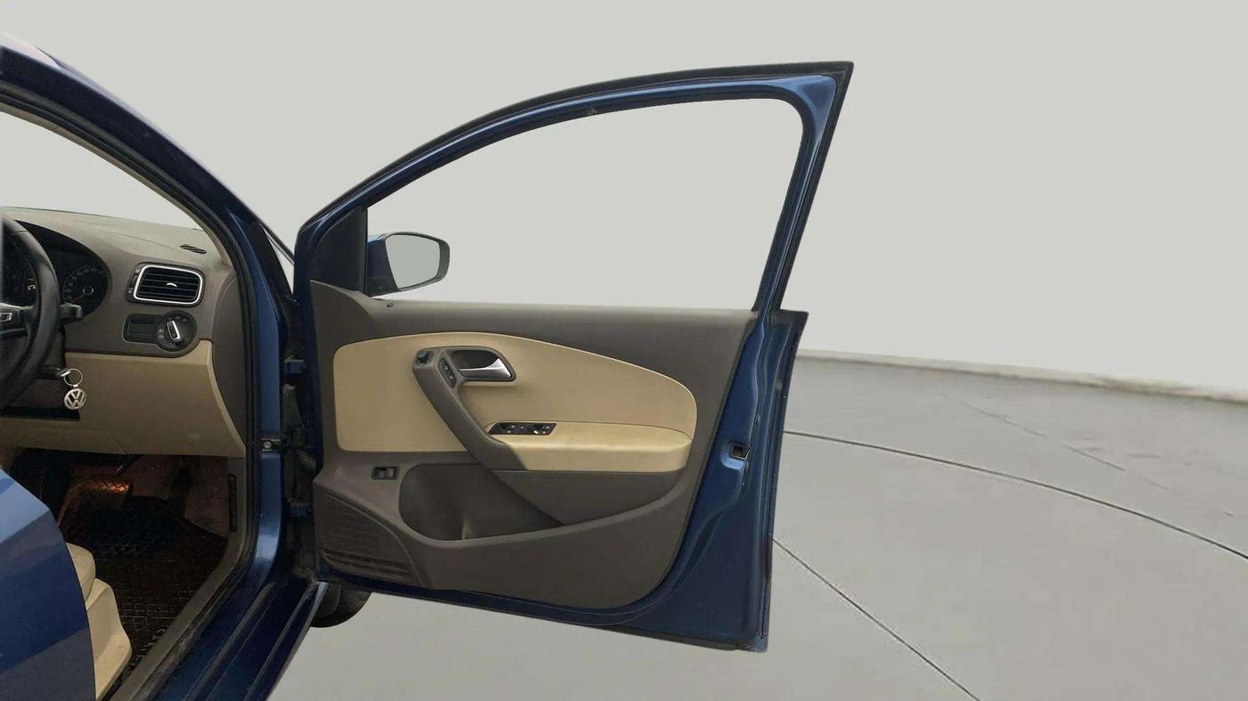 2018 Volkswagen Vento 1.2 TSI HIGHLINE PLUS AT, Petrol, Automatic, 35,560 km, RHS Front Door