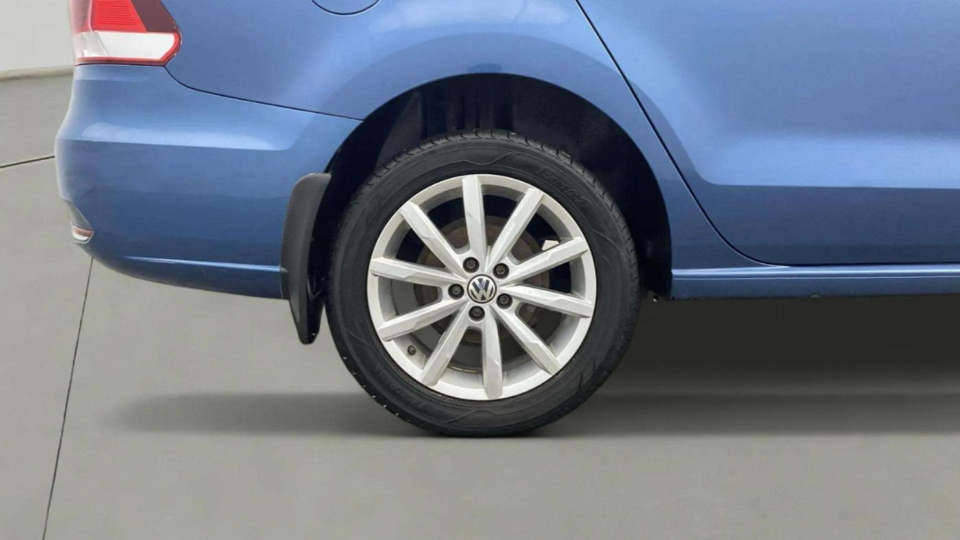 2018 Volkswagen Vento 1.2 TSI HIGHLINE PLUS AT, Petrol, Automatic, 35,560 km, Right Rear Wheel