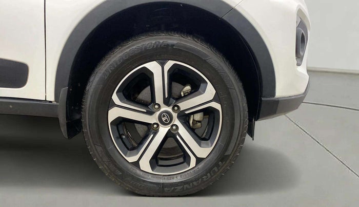 2022 Tata NEXON XZ PLUS (HS) PETROL, Petrol, Manual, 65,981 km, Right Front Wheel