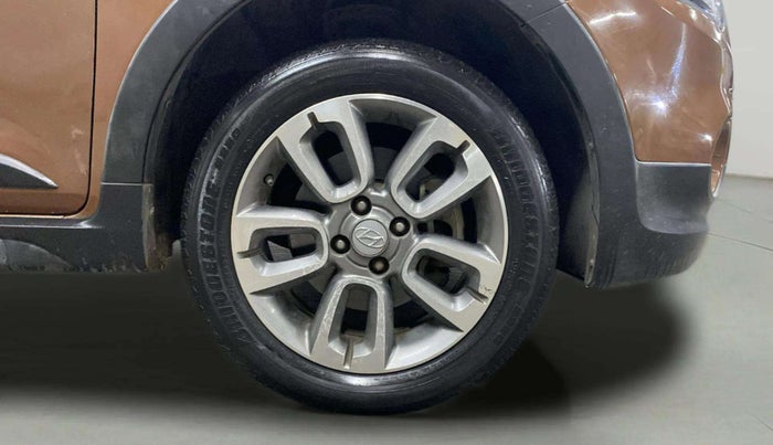 2017 Hyundai i20 Active 1.2 S, Petrol, Manual, 23,387 km, Right Front Wheel