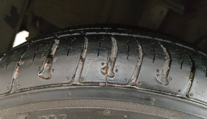 2018 Tata Tiago XZ PETROL, Petrol, Manual, 15,760 km, Right Rear Tyre Tread