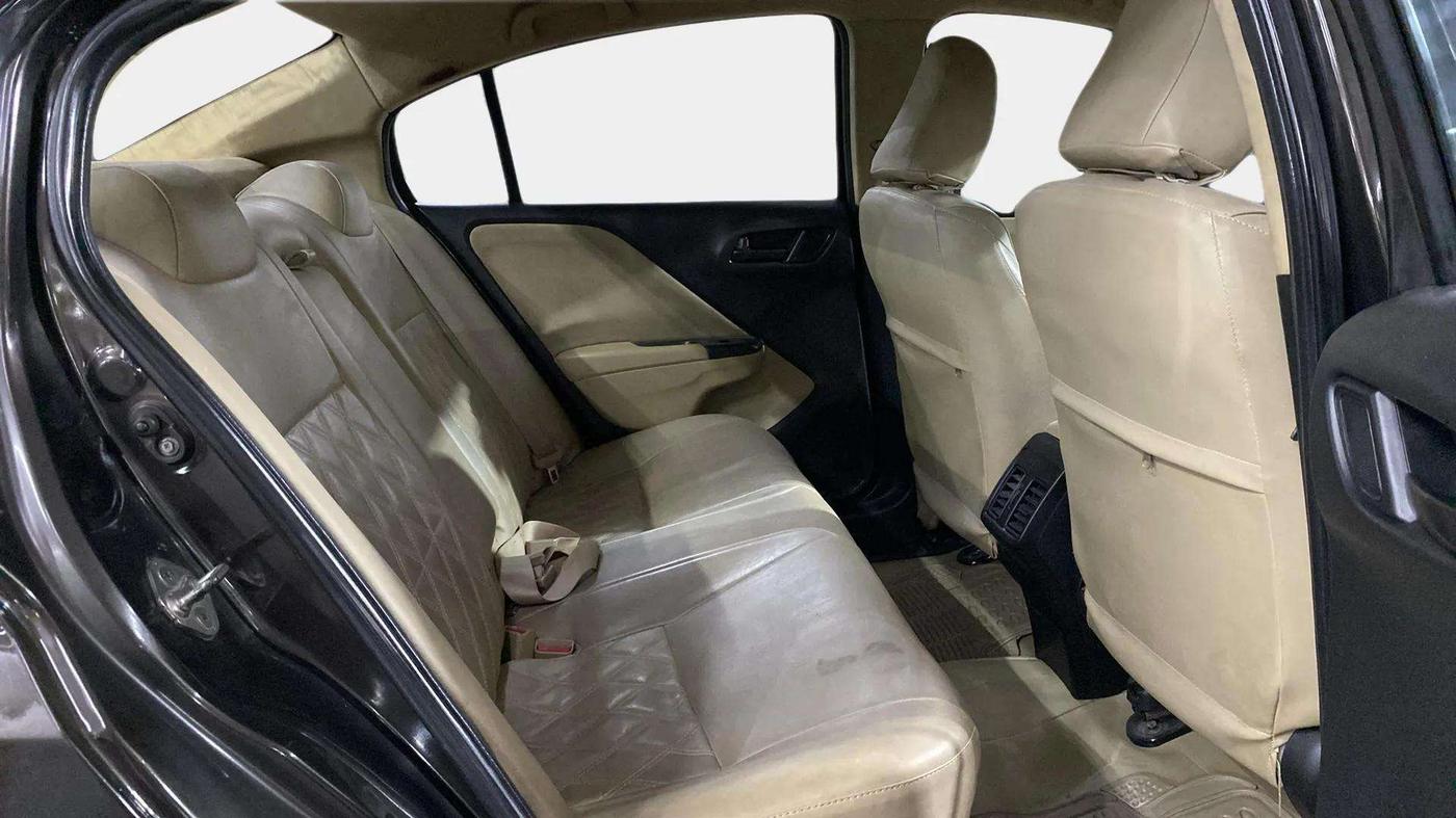 2015 Honda City 1.5L I-VTEC SV, Petrol, Manual, 41,598 km, Right Side Rear Door Cabin