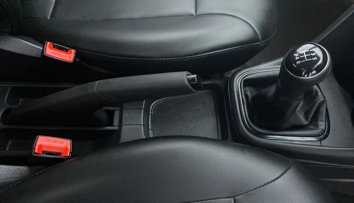 2018 Volkswagen Polo COMFORTLINE 1.0 PETROL, Petrol, Manual, 26,865 km, Gear Lever