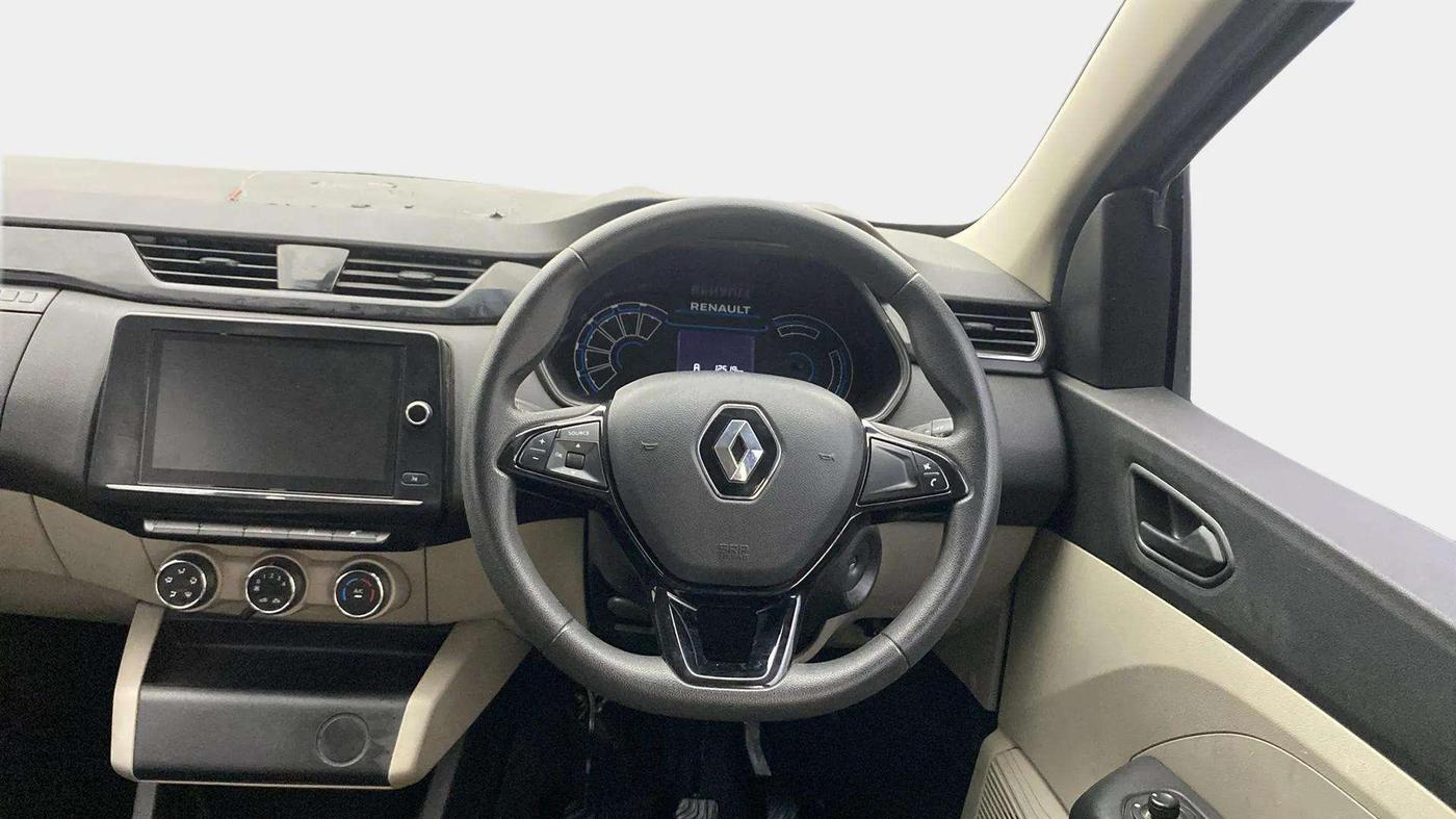 2023 Renault TRIBER RXT, Petrol, Manual, 12,732 km, Steering Wheel Close Up