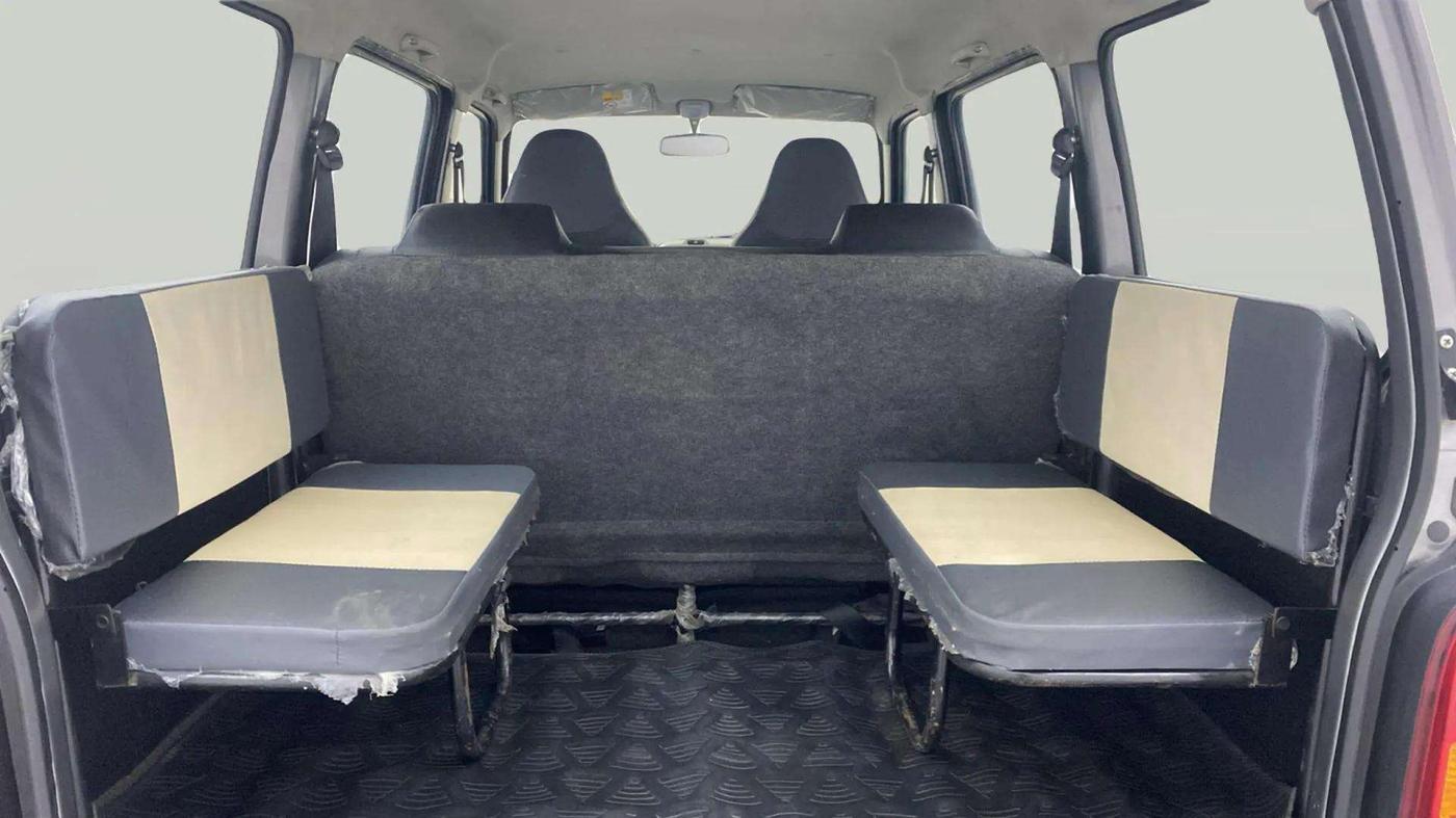 2023 Maruti Eeco 5 STR AC, Petrol, Manual, 20,053 km, Third Seat Row ( optional )