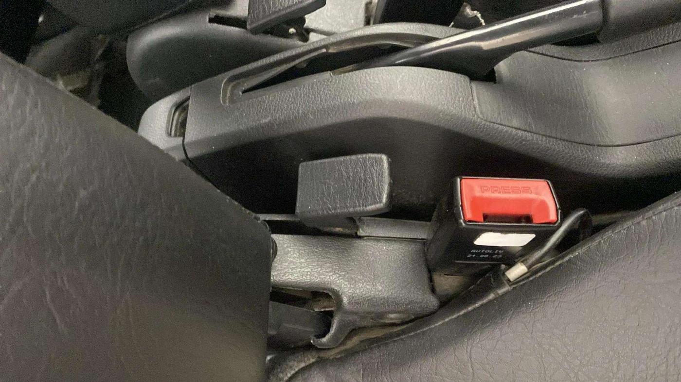 2023 Maruti Eeco 5 STR AC, Petrol, Manual, 20,053 km, Driver Side Adjustment Panel