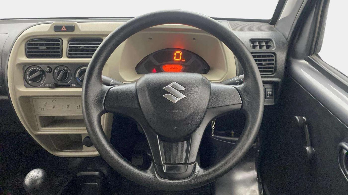 2023 Maruti Eeco 5 STR AC, Petrol, Manual, 20,053 km, Steering Wheel Close Up