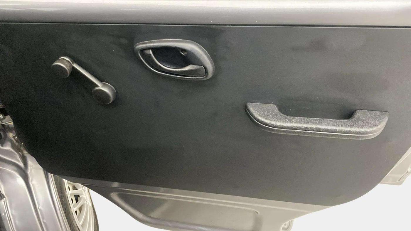 2023 Maruti Eeco 5 STR AC, Petrol, Manual, 20,053 km, Driver Side Door Panels Control