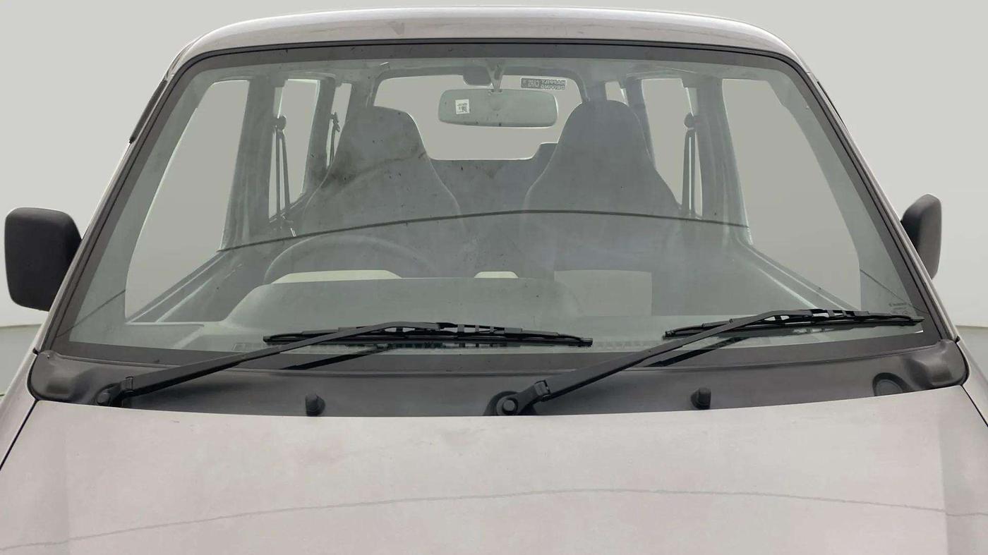 2023 Maruti Eeco 5 STR AC, Petrol, Manual, 20,053 km, Front Windshield