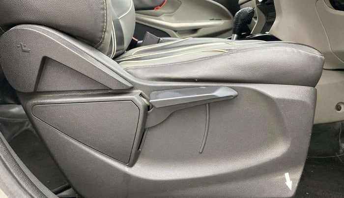 2015 Ford Ecosport TITANIUM 1.5L PETROL AT, Petrol, Automatic, 99,321 km, Driver Side Adjustment Panel
