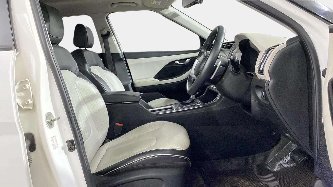 2020 Hyundai Creta SX (O) IVT 1.5 PETROL, Petrol, Automatic, 1,00,707 km, Right Side Front Door Cabin