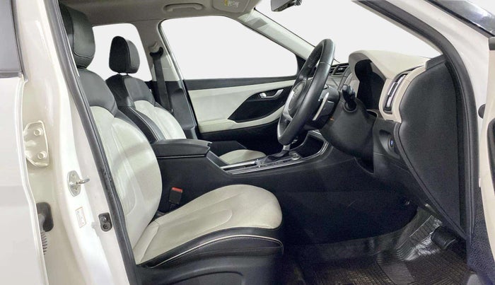 2020 Hyundai Creta SX (O) IVT 1.5 PETROL, Petrol, Automatic, 1,00,407 km, Right Side Front Door Cabin