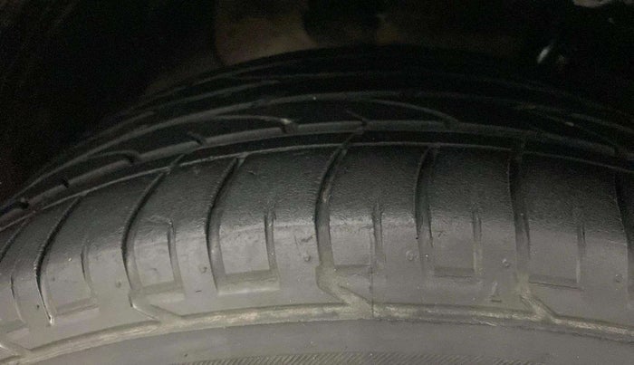 2020 Hyundai Creta SX (O) IVT 1.5 PETROL, Petrol, Automatic, 1,00,407 km, Left Front Tyre Tread