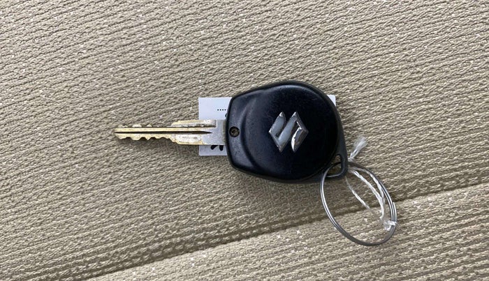 2015 Maruti Swift Dzire VXI, Petrol, Manual, 84,128 km, Key Close Up