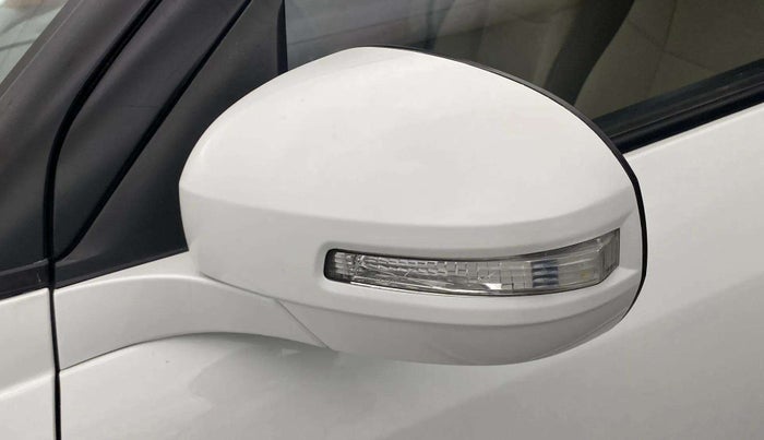 2015 Maruti Swift Dzire VXI, Petrol, Manual, 84,128 km, Left rear-view mirror - Folding motor not working