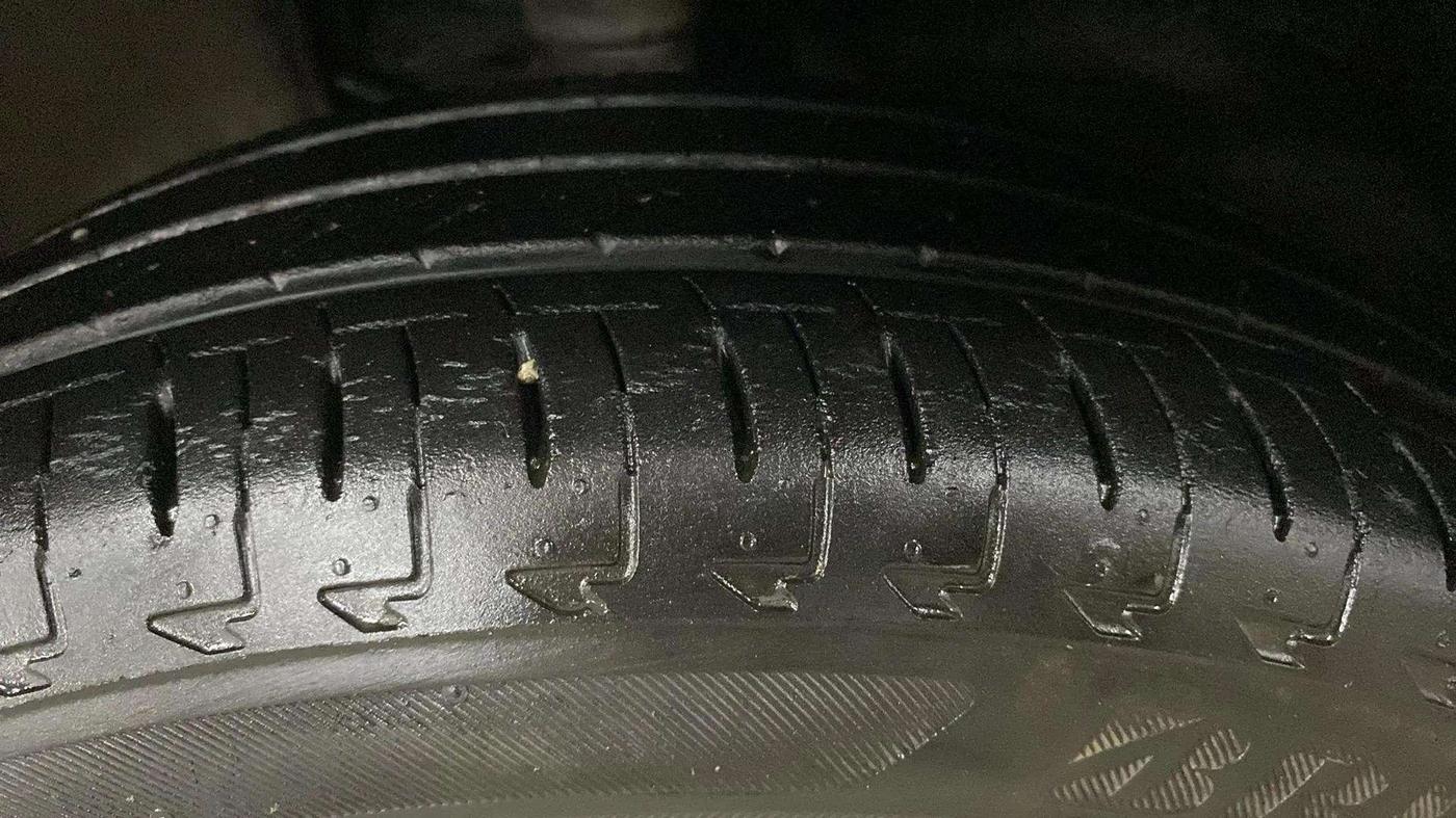 2019 Maruti IGNIS DELTA 1.2, Petrol, Manual, 22,388 km, Left Front Tyre Tread