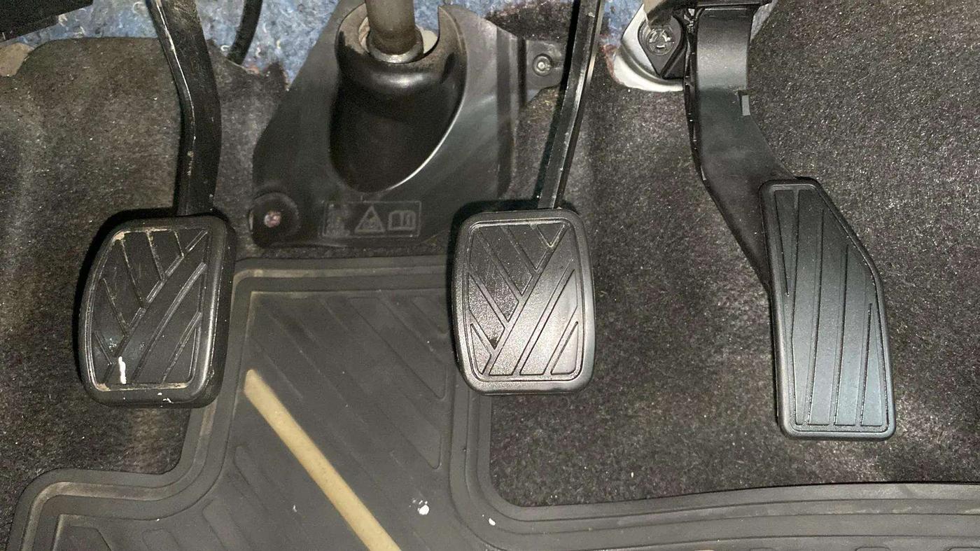 2019 Maruti IGNIS DELTA 1.2, Petrol, Manual, 22,388 km, Pedals
