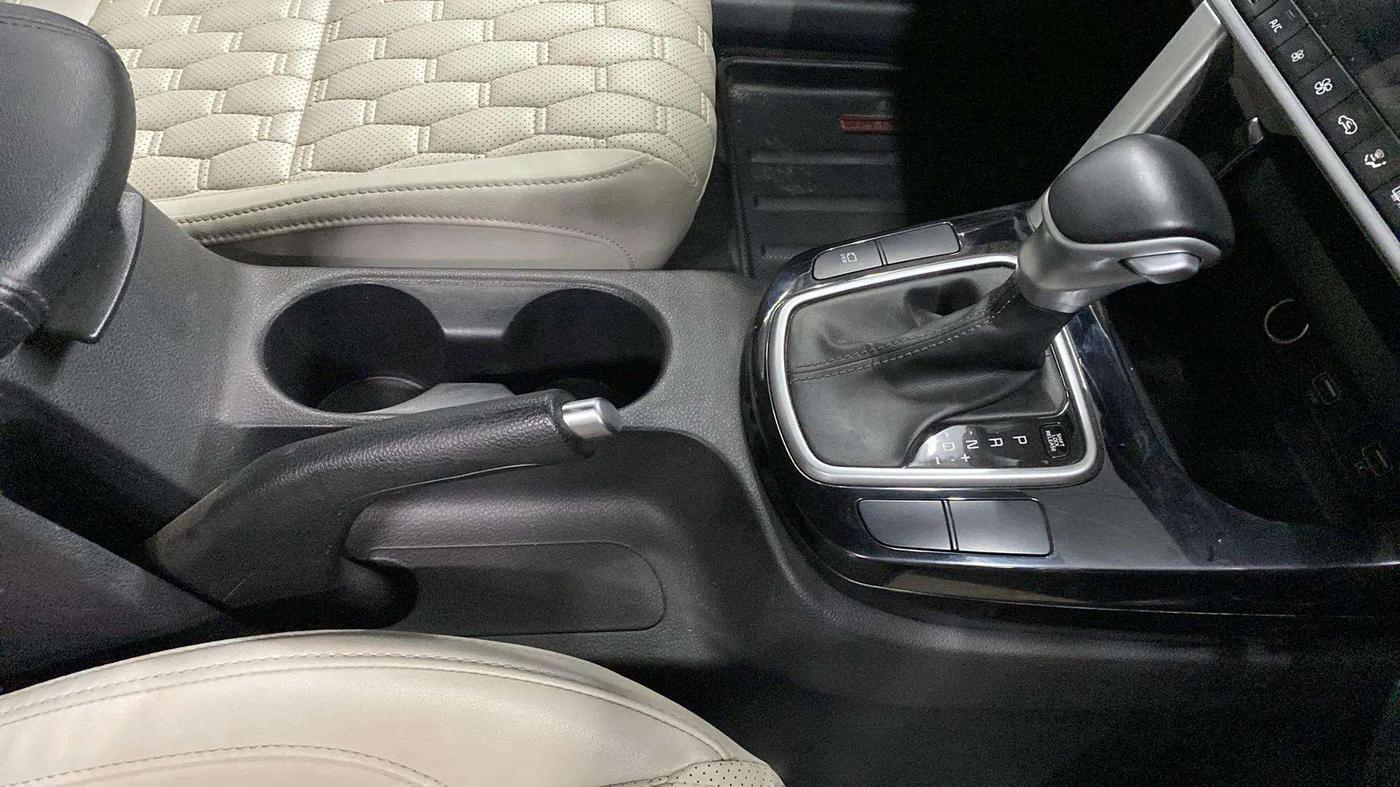 2021 KIA SELTOS HTX IVT 1.5 PETROL, Petrol, Automatic, 28,844 km, Gear Lever