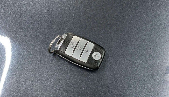 2021 KIA SELTOS HTX IVT 1.5 PETROL, Petrol, Automatic, 28,844 km, Key Close Up