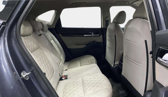 2021 KIA SELTOS HTX IVT 1.5 PETROL, Petrol, Automatic, 28,844 km, Right Side Rear Door Cabin