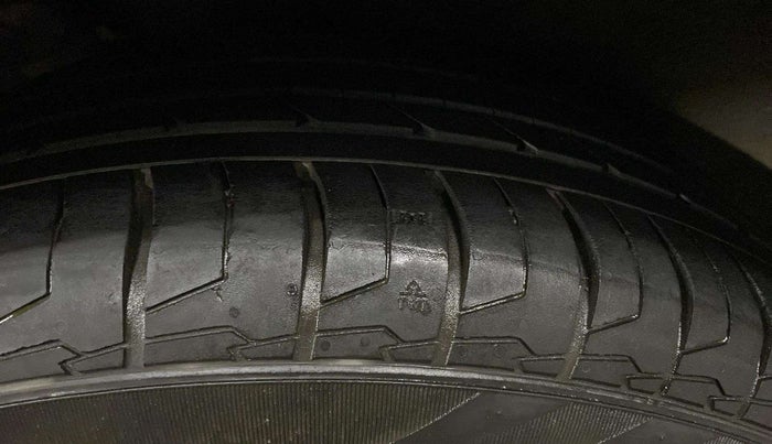 2021 KIA SELTOS HTX IVT 1.5 PETROL, Petrol, Automatic, 28,844 km, Right Front Tyre Tread