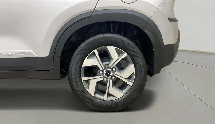 2022 KIA SONET HTK PLUS 1.2, CNG, Manual, 9,300 km, Left Rear Wheel