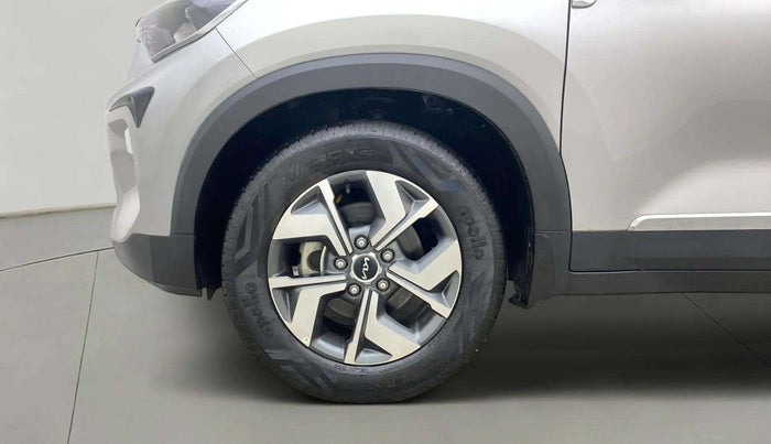 2022 KIA SONET HTK PLUS 1.2, CNG, Manual, 9,300 km, Left Front Wheel