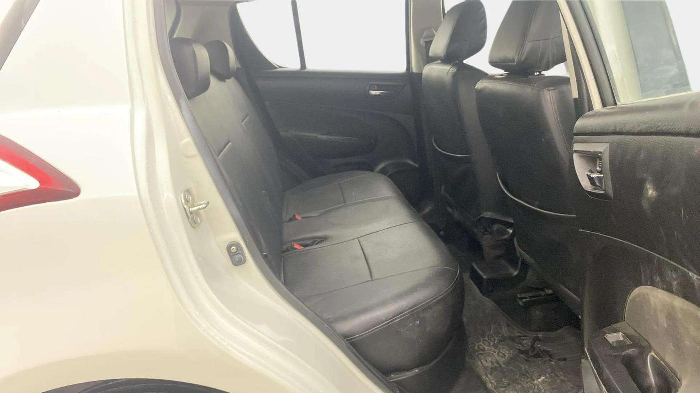 2013 Maruti Swift VXI, Petrol, Manual, 72,818 km, Right Side Rear Door Cabin
